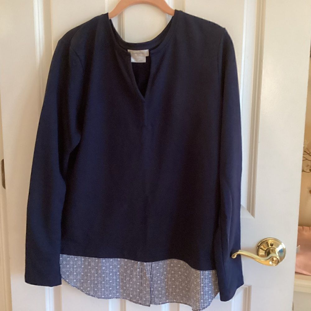 NWOT. Van Heusen Brand Women’s Size Large 2-in-1 L/S Tee with Check Hemline
